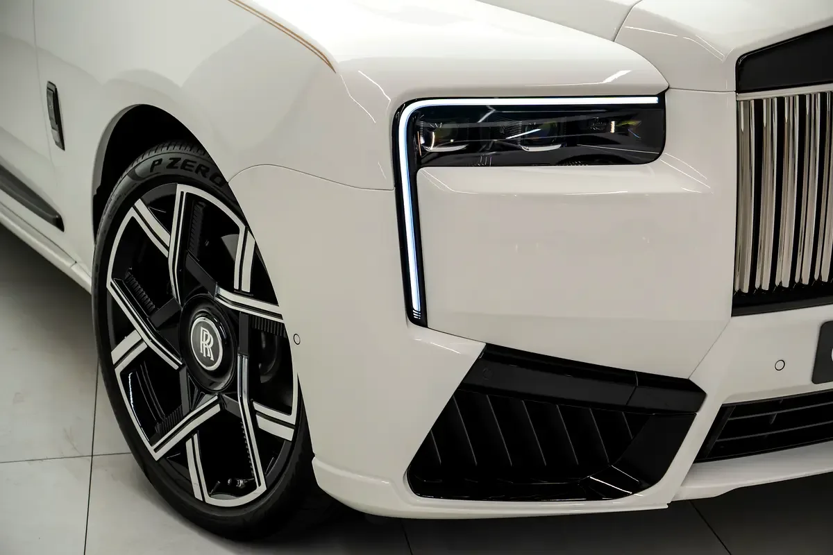 Rolls-Royce Cullinan 6.8 AT 4WD (600 حصان) - 20