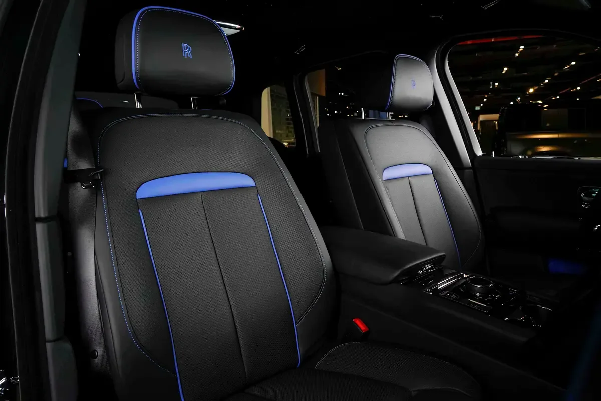 Rolls-Royce Cullinan 6.8 AT AWD (571 hp) - 13