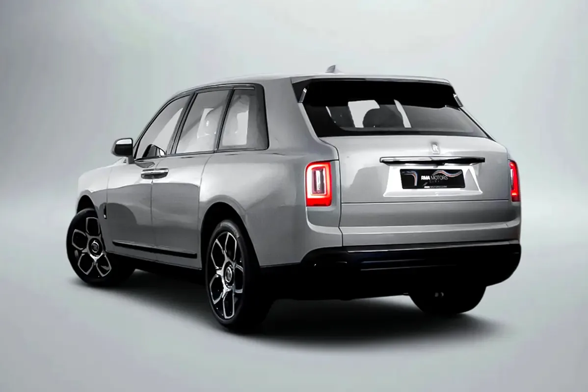 Rolls-Royce Cullinan 6.8 AT AWD (600 hp) - 2