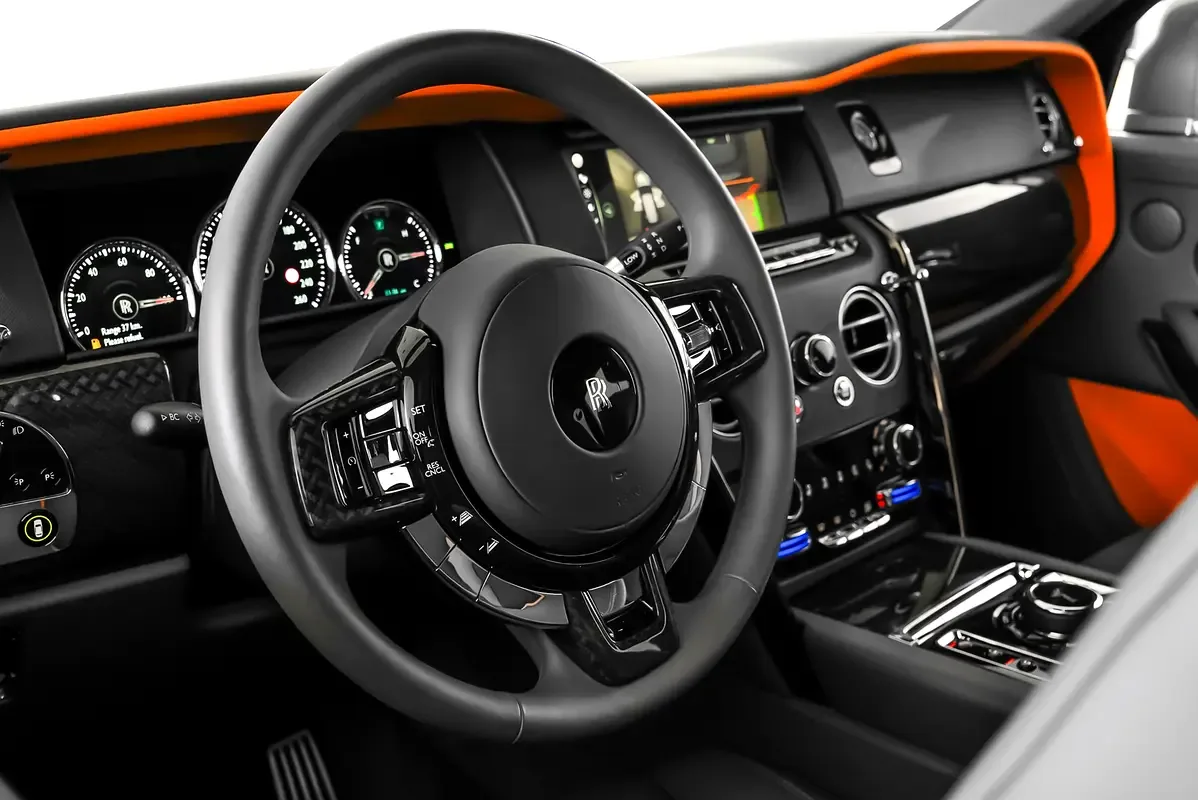 Rolls-Royce Cullinan 6.8 AT AWD (600 hp) - 14