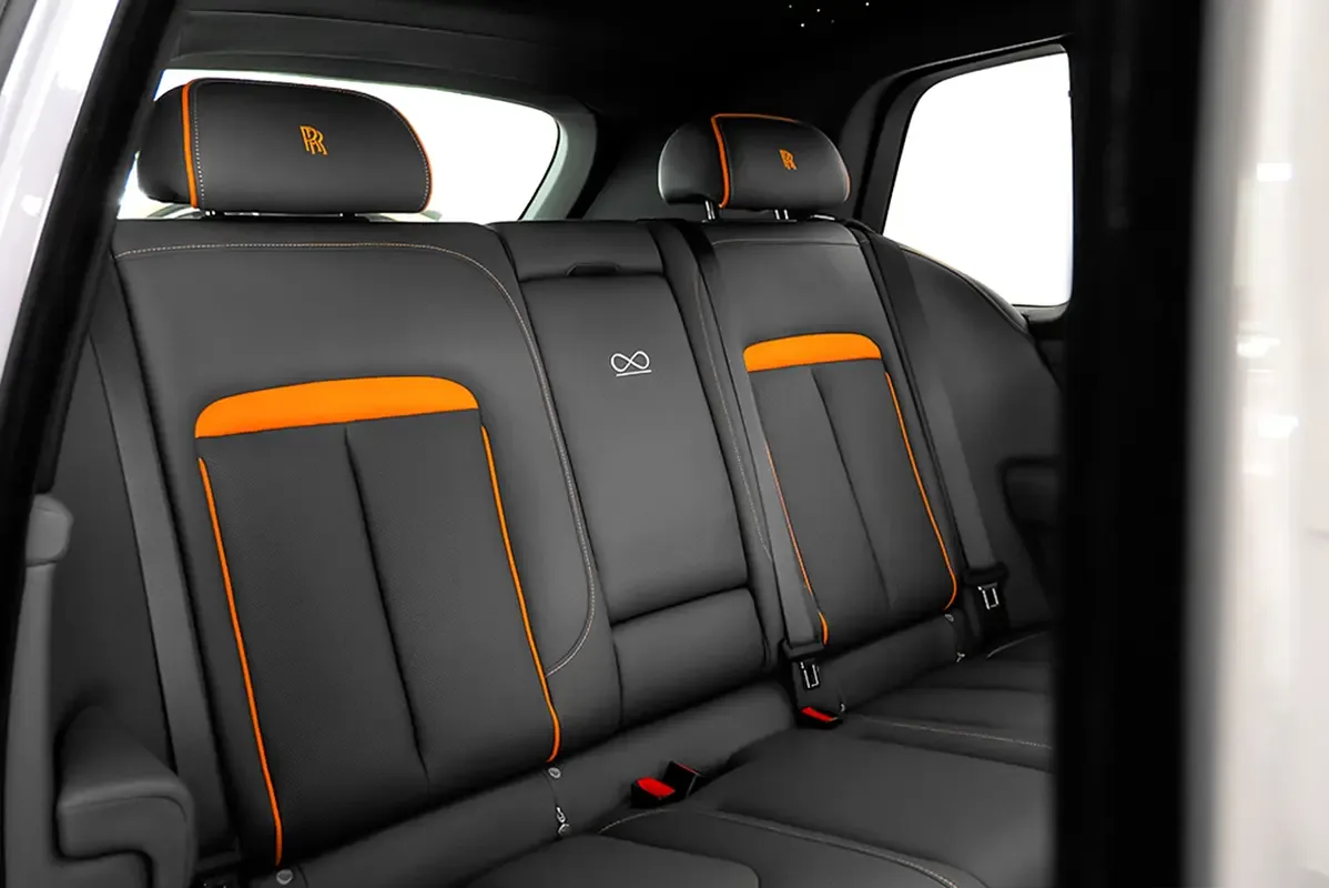 Rolls-Royce Cullinan 6.8 AT AWD (600 hp) - 12