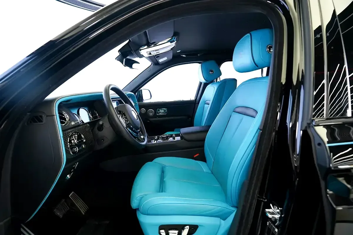 Rolls-Royce Cullinan 6.8 AT AWD (600 hp) - 8