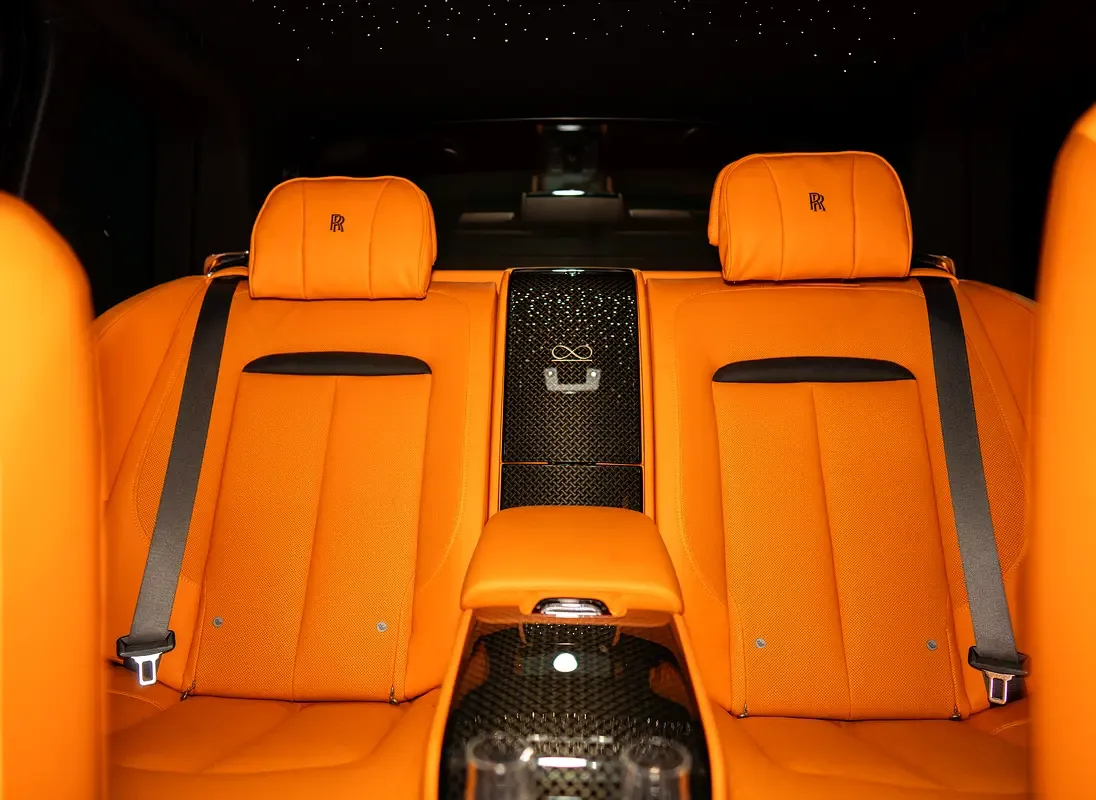 Rolls-Royce Cullinan 6.8 AT AWD (600 hp) - 11