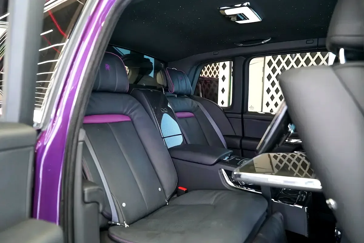 Rolls-Royce Cullinan 6.8 AT AWD (600 hp) - 13