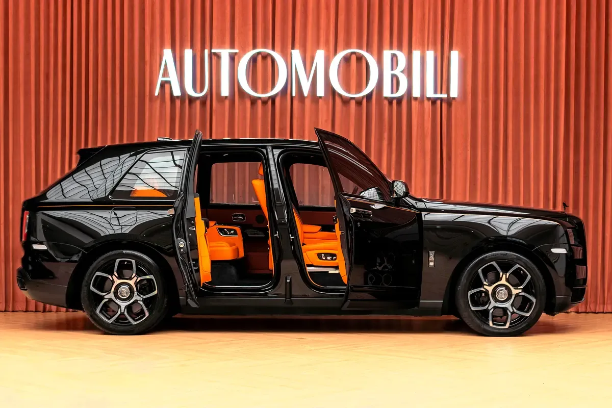 Rolls-Royce Cullinan 6.8 AT AWD (600 hp) - 3