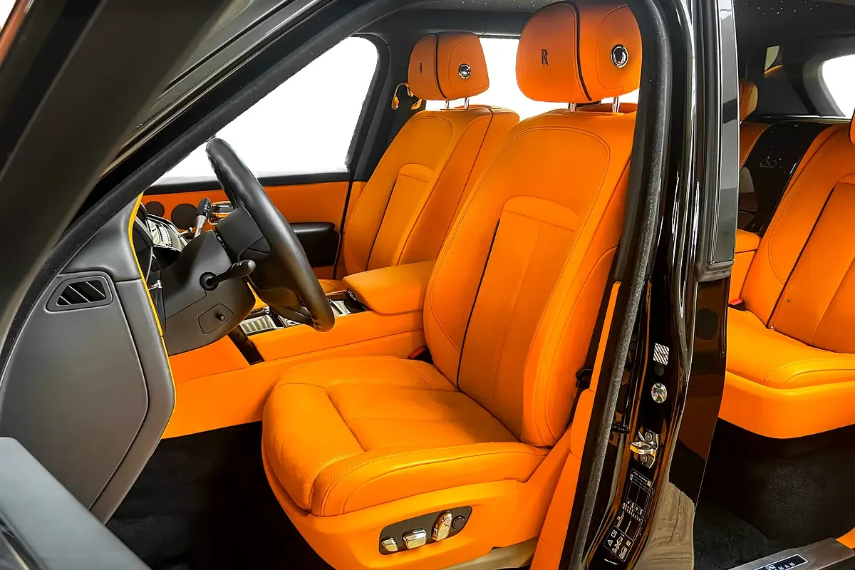 Rolls-Royce Cullinan 6.8 AT AWD (600 hp) - 14