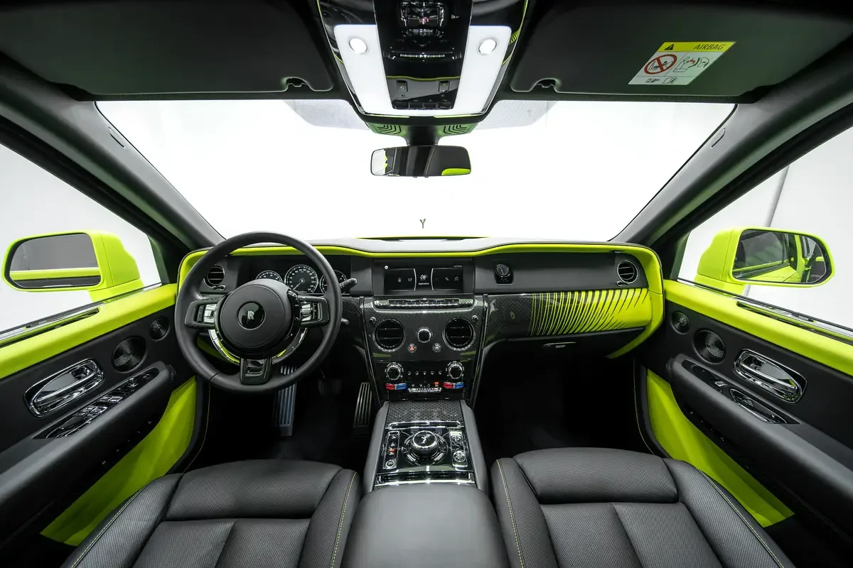 Rolls-Royce Cullinan 6.8 AT AWD (600 hp) - 8