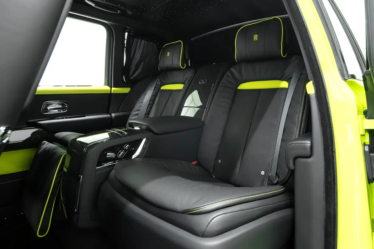 Rolls-Royce Cullinan 6.8 AT AWD (600 hp) - 14