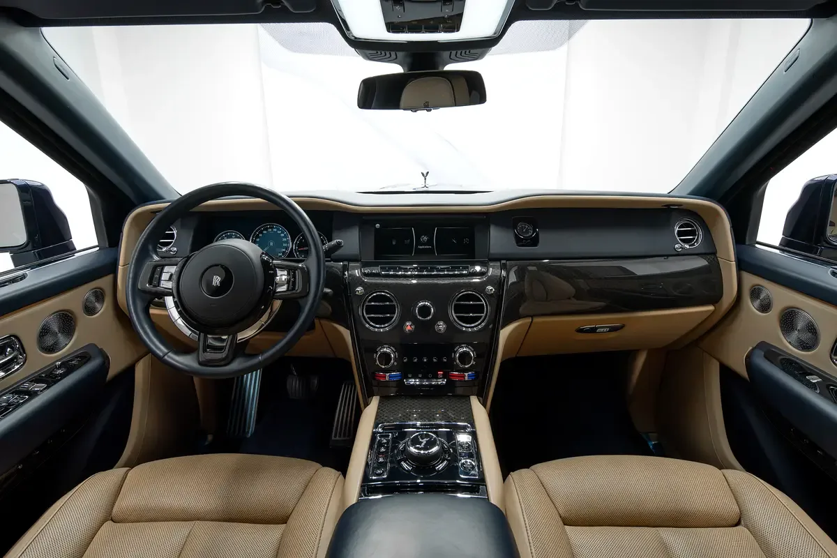 Rolls-Royce Cullinan 6.8 AT AWD (600 hp) - 8