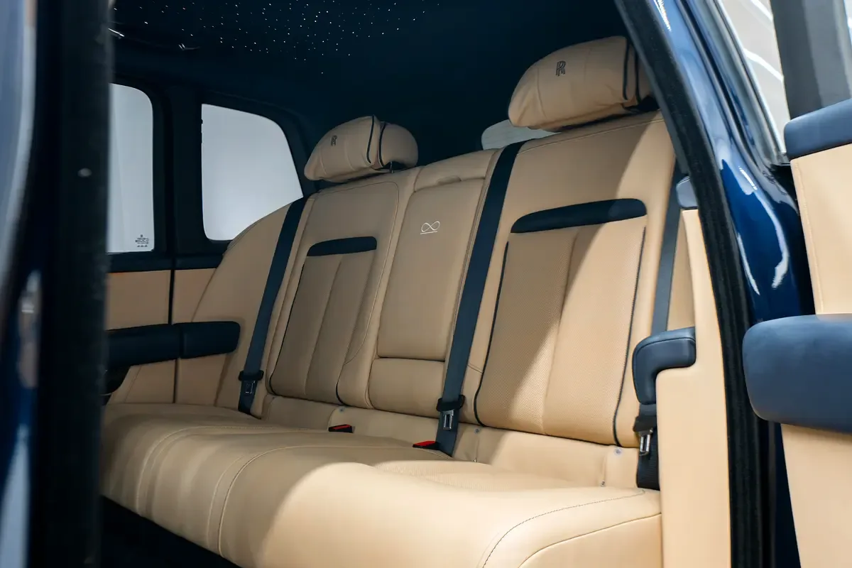 Rolls-Royce Cullinan 6.8 AT AWD (600 hp) - 14