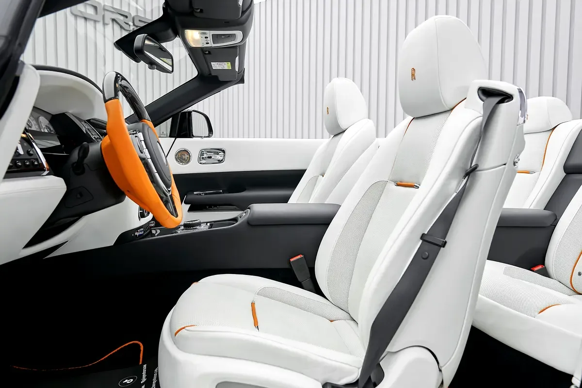 Rolls-Royce Dawn 6.6 AT RWD (570 حصان) - 15
