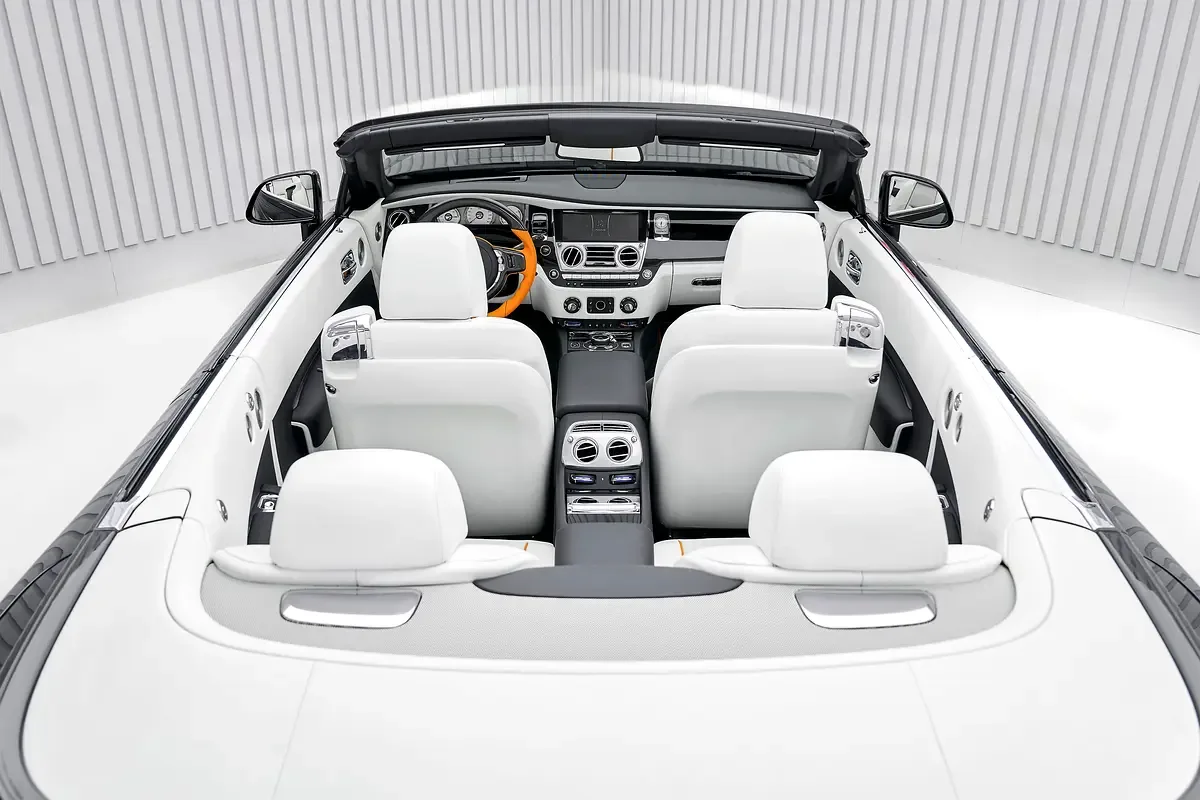 Rolls-Royce Dawn 6.6 AT RWD (570 حصان) - 17