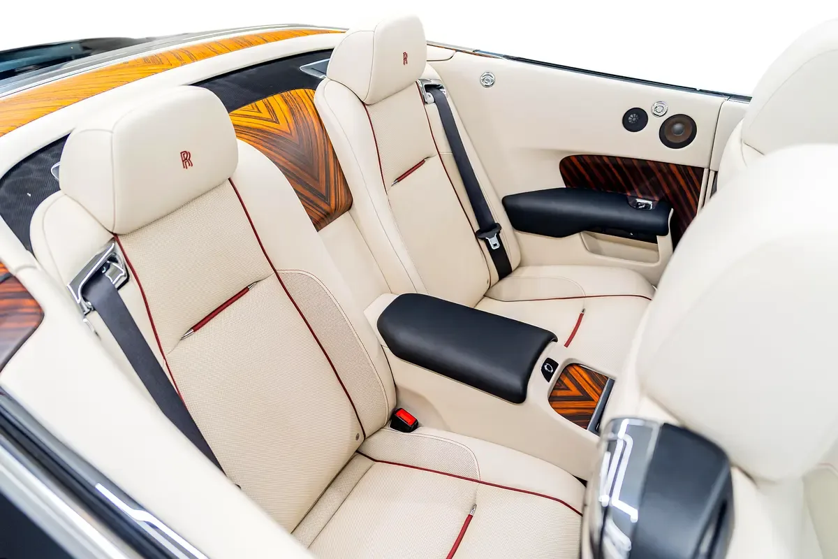 Rolls-Royce Dawn 6.6 AT RWD (570 حصان) - 16
