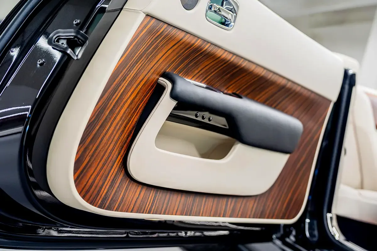 Rolls-Royce Dawn 6.6 AT RWD (570 حصان) - 17