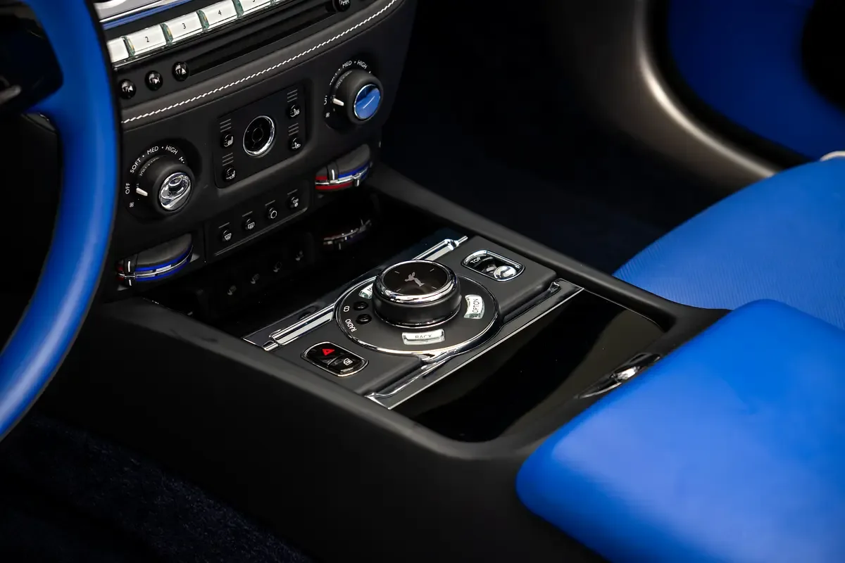 Rolls-Royce Dawn 6.6 AT RWD (570 حصان) - 10