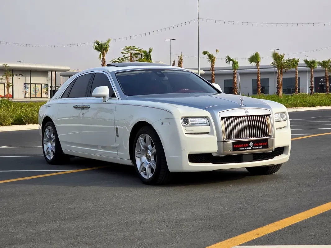 Rolls-Royce Ghost 6.6 AT RWD (570 hp)