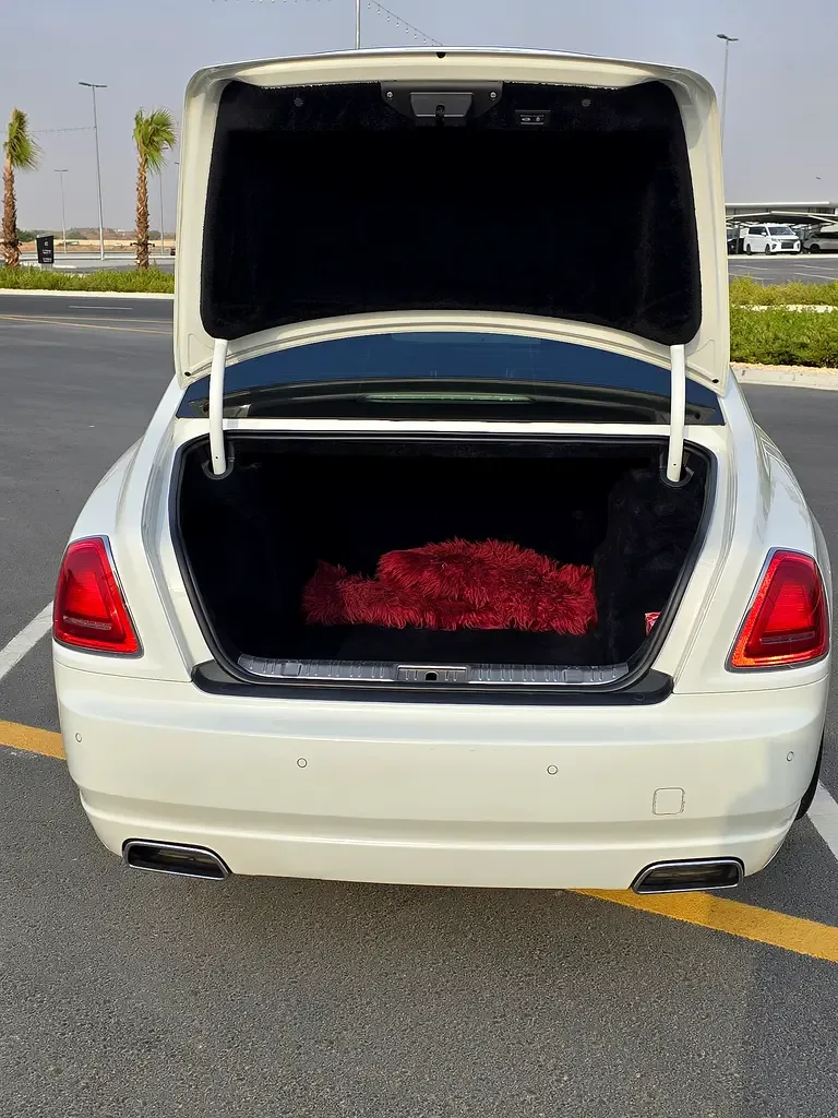 Rolls-Royce Ghost 6.6 AT RWD (570 حصان) - 8