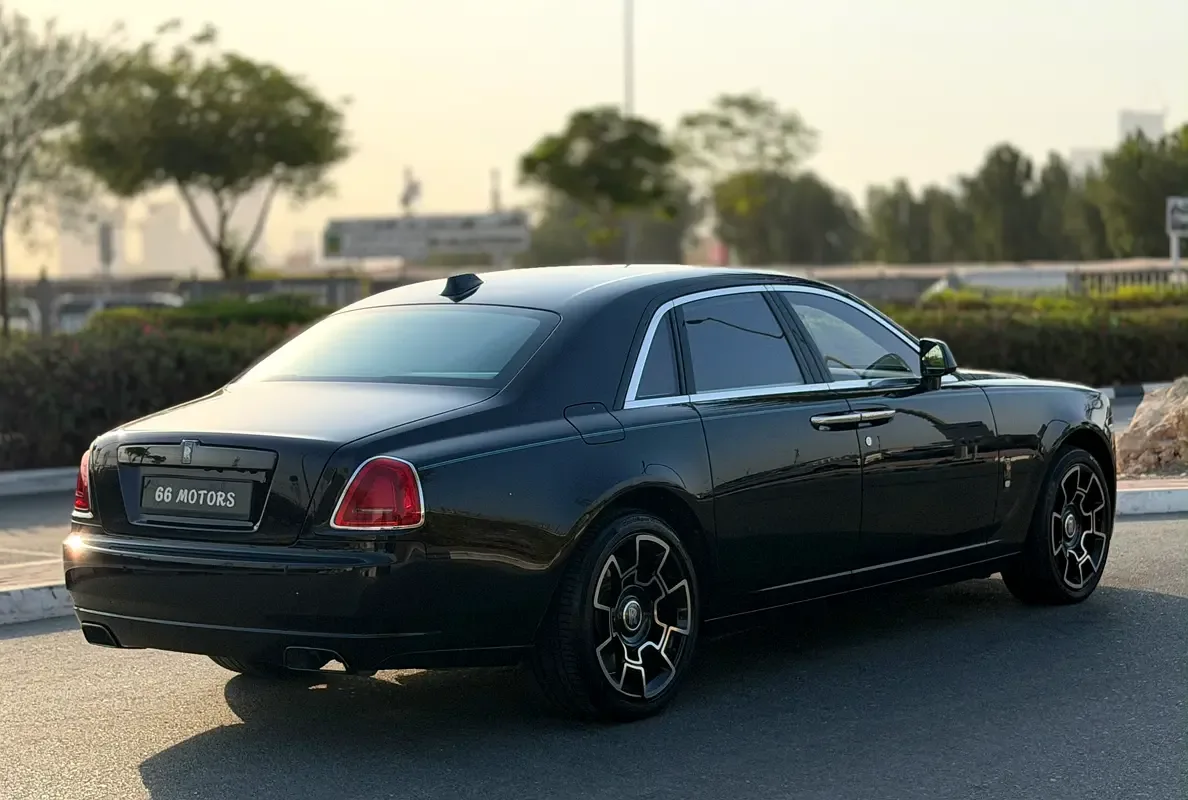 Rolls-Royce Ghost 6.6 AT RWD (570 hp) - 4
