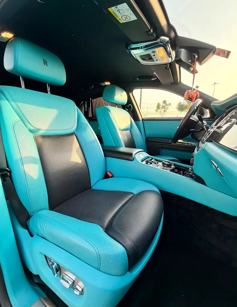 Rolls-Royce Ghost 6.6 AT RWD (570 hp) - 13