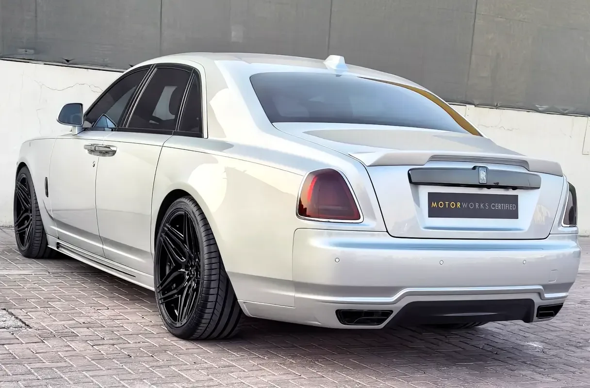 Rolls-Royce Ghost 6.6 AT RWD (612 hp) - 8