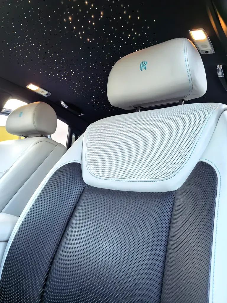 Rolls-Royce Ghost 6.6 AT RWD (612 hp) - 19