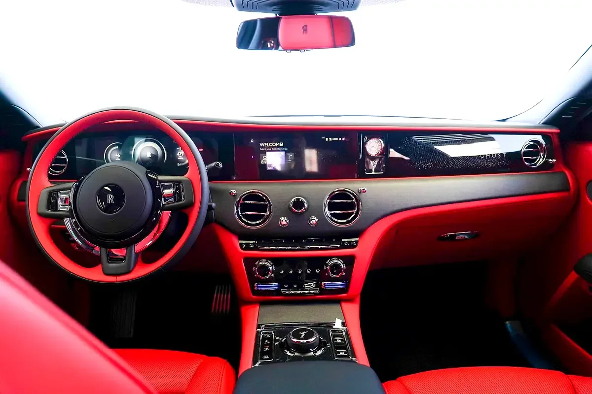 Rolls-Royce Ghost 6.8 AT 4WD (571 hp) - 10