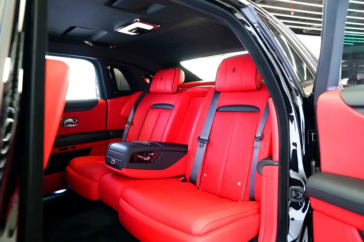 Rolls-Royce Ghost 6.8 AT 4WD (571 hp) - 8