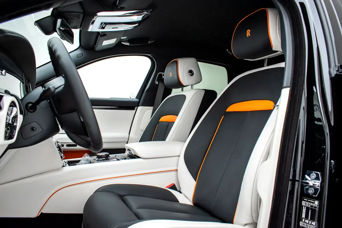 Rolls-Royce Ghost 6.8 AT AWD (571 حصان) - 9