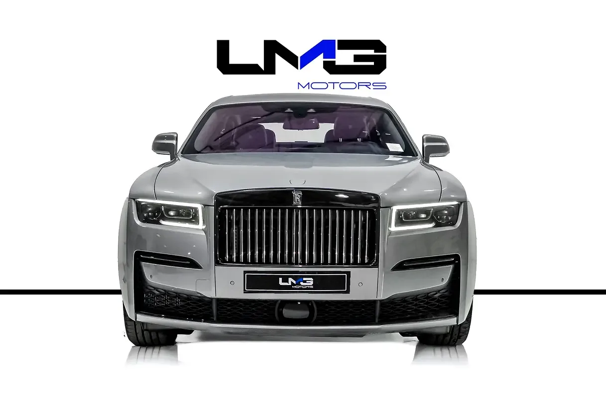 Rolls-Royce Ghost 6.8 AT AWD (571 حصان) - 2