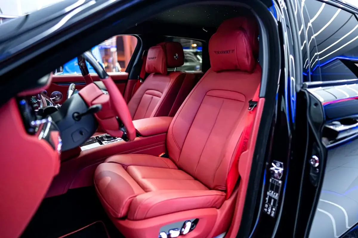 Rolls-Royce Ghost 6.8 AT AWD (571 hp) - 9