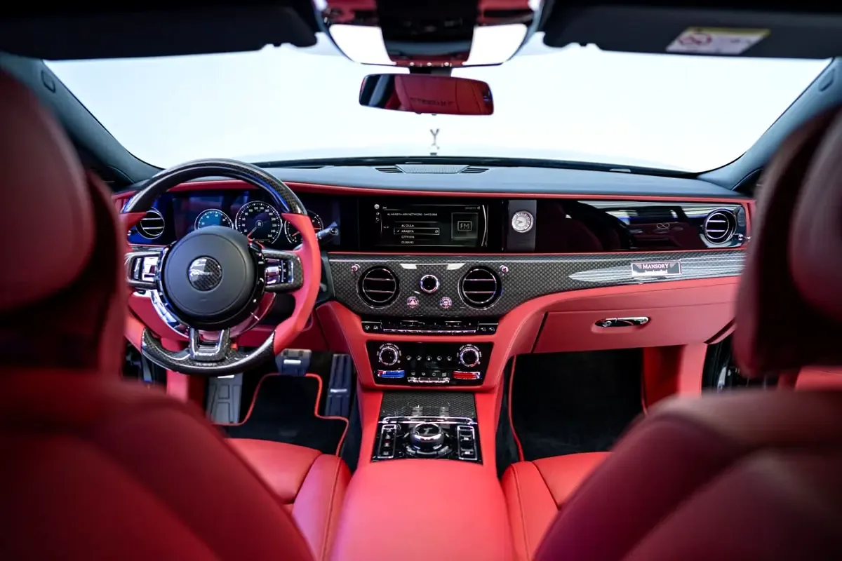 Rolls-Royce Ghost 6.8 AT AWD (571 hp) - 10