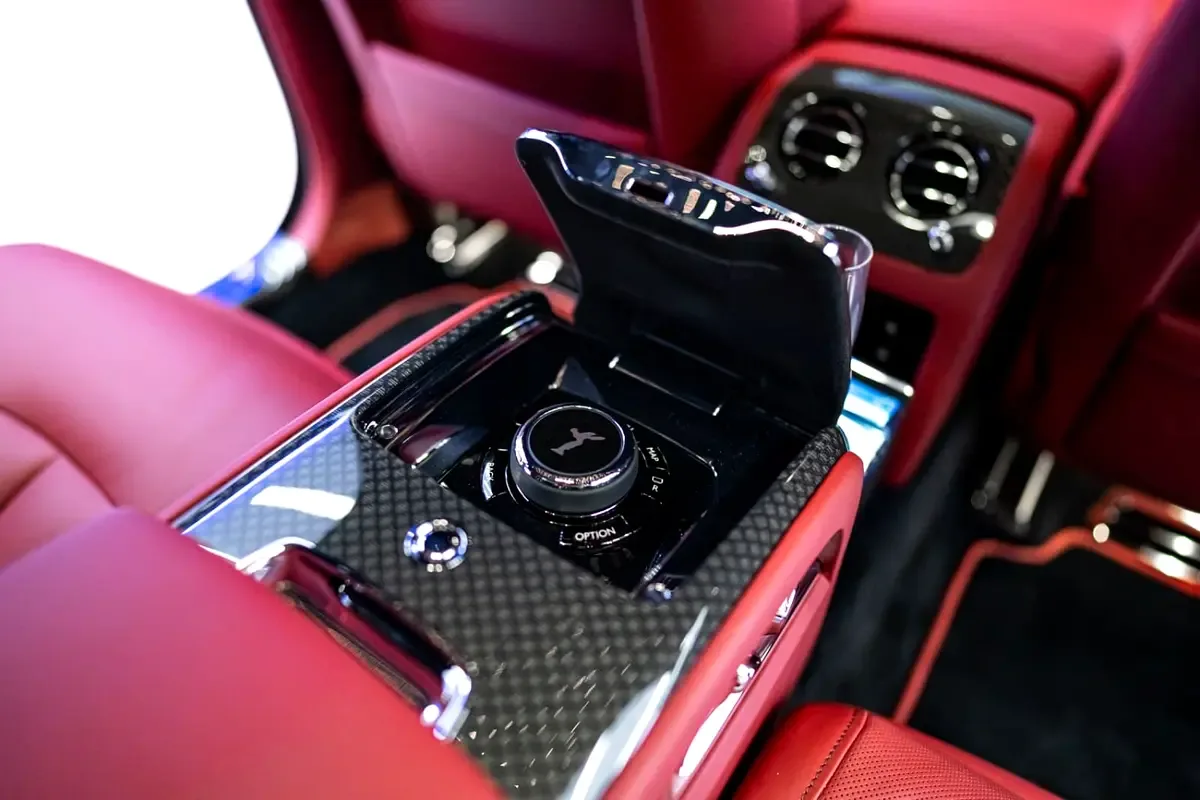 Rolls-Royce Ghost 6.8 AT AWD (571 hp) - 13