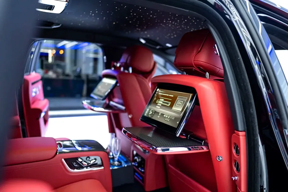 Rolls-Royce Ghost 6.8 AT AWD (571 hp) - 12