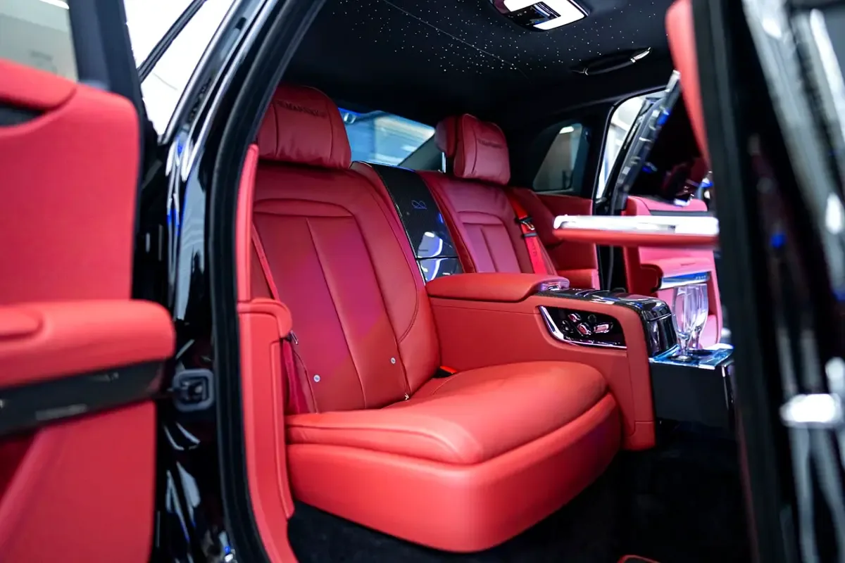 Rolls-Royce Ghost 6.8 AT AWD (571 hp) - 15