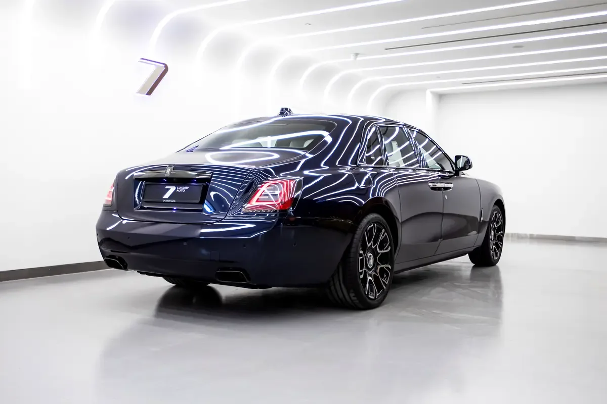 Rolls-Royce Ghost 6.8 AT AWD (571 hp) - 5