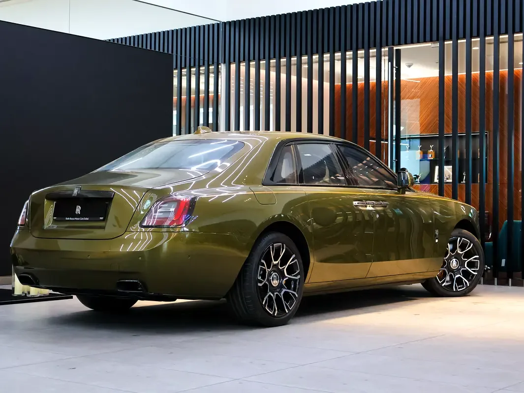 Rolls-Royce Ghost 6.8 AT AWD (571 hp) - 7
