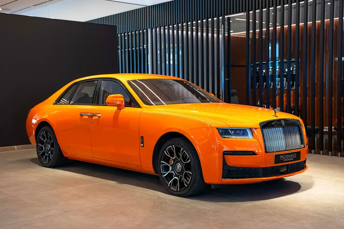 Rolls-Royce Ghost 6.8 AT AWD (571 hp)