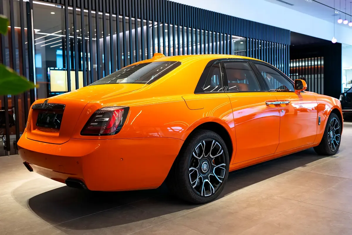 Rolls-Royce Ghost 6.8 AT AWD (571 hp) - 9