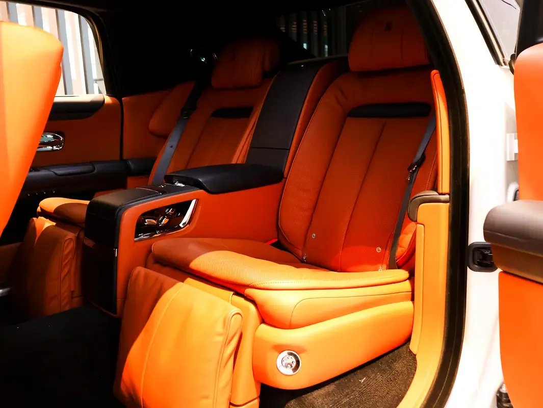 Rolls-Royce Ghost 6.8 AT AWD (571 hp) - 6