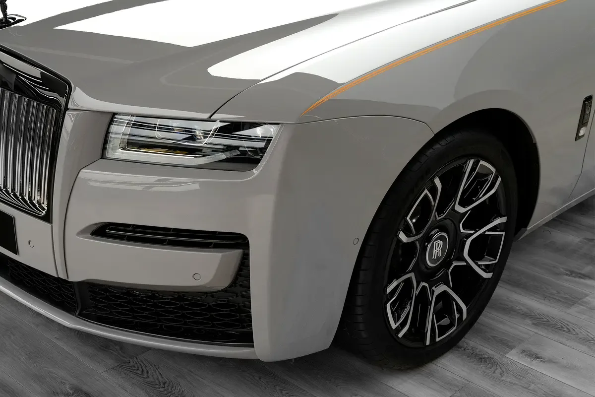 Rolls-Royce Ghost 6.8 AT AWD (571 hp) - 18