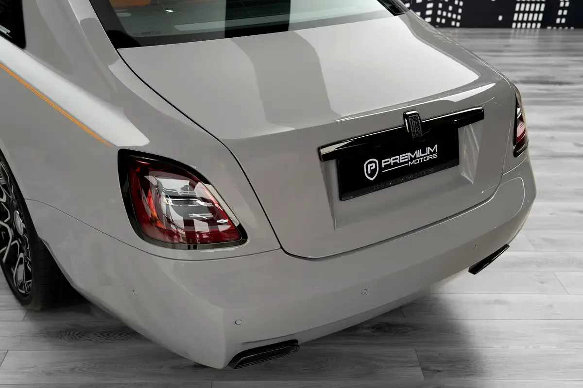 Rolls-Royce Ghost 6.8 AT AWD (571 hp) - 19
