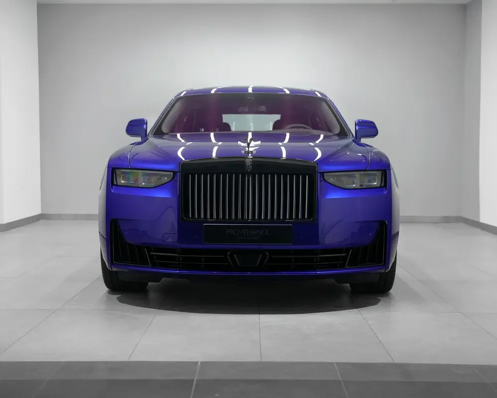Rolls-Royce Ghost 6.8 AT AWD (571 hp) - 2