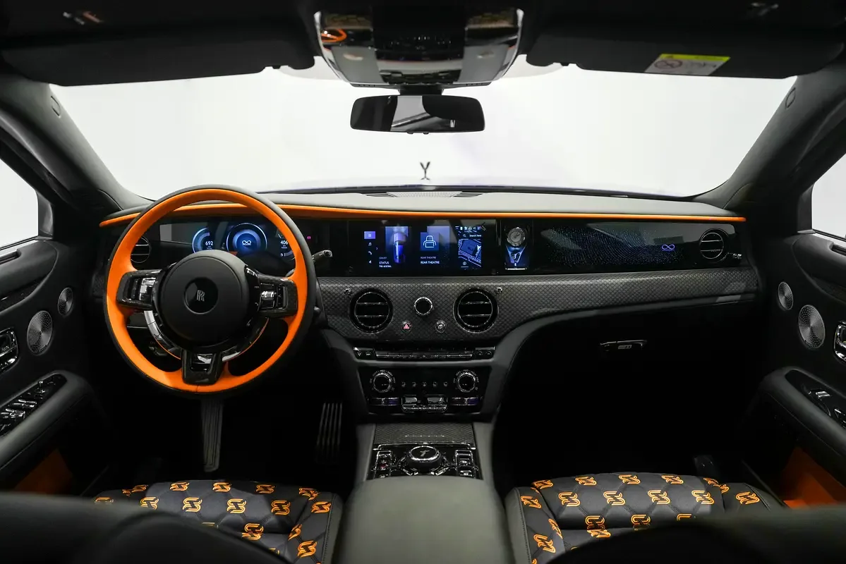 Rolls-Royce Ghost 6.8 AT AWD (571 hp) - 11