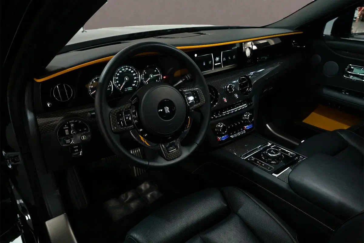 Rolls-Royce Ghost 6.8 AT AWD (571 hp) - 13