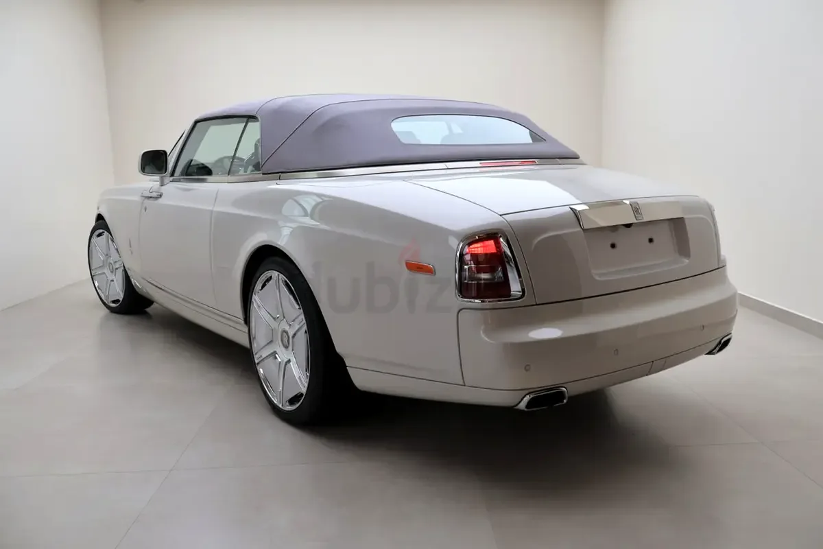 Rolls-Royce Phantom 6.7 AT (453 حصان) - 4