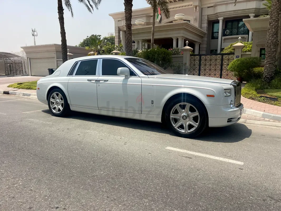 Rolls-Royce Phantom 6.8 AT RWD (460 hp) - 2