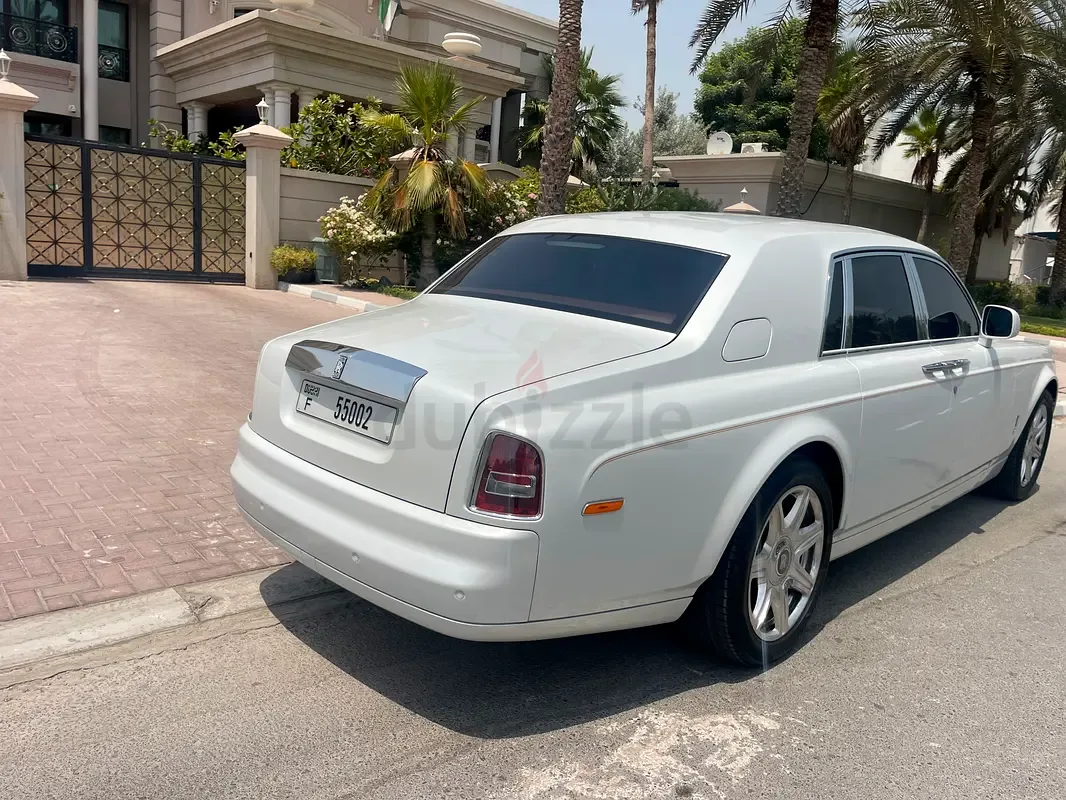 Rolls-Royce Phantom 6.8 AT RWD (460 hp) - 14
