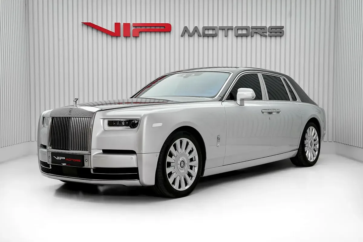Rolls-Royce Phantom 6.8 AT RWD (571 hp)