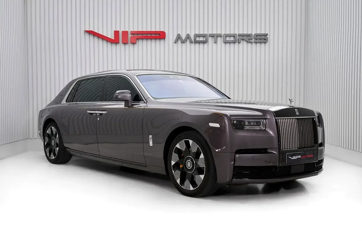 Rolls-Royce Phantom 6.8 AT RWD (571 حصان) - 3