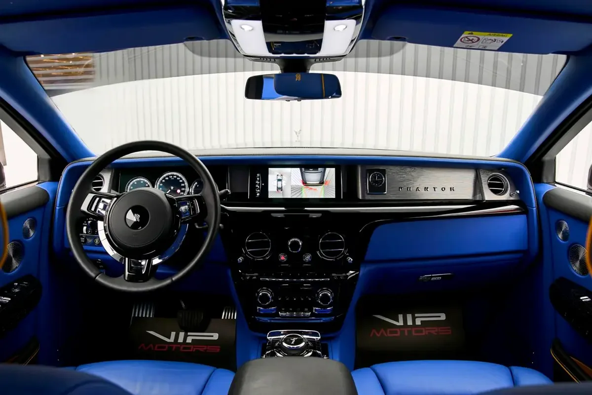 Rolls-Royce Phantom 6.8 AT RWD (571 حصان) - 13